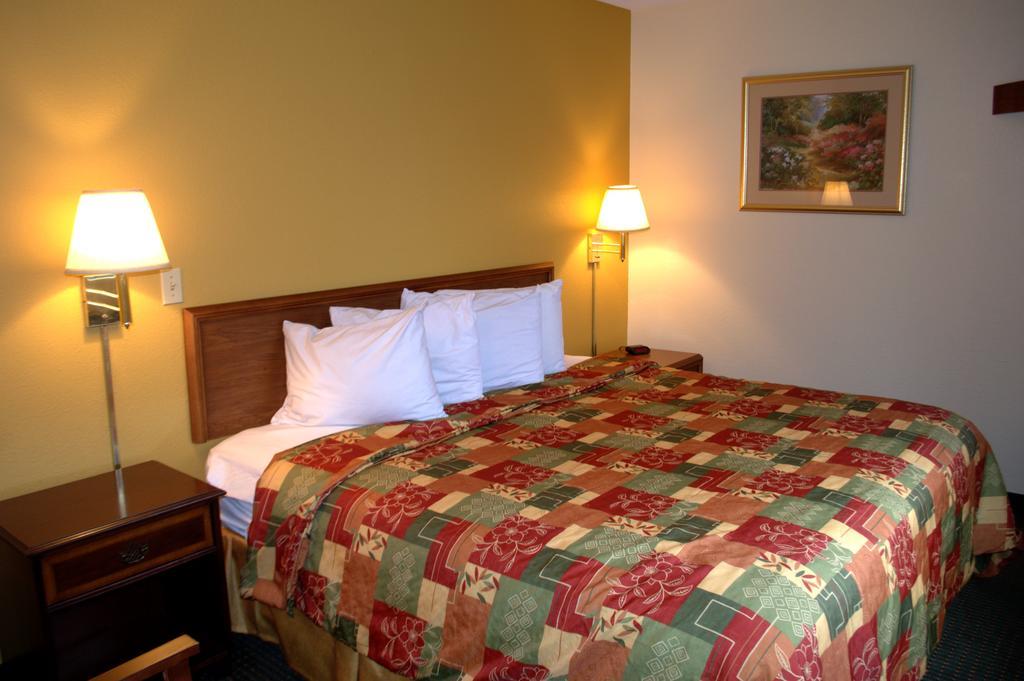 Budget Host Inn Сендаскі Екстер'єр фото